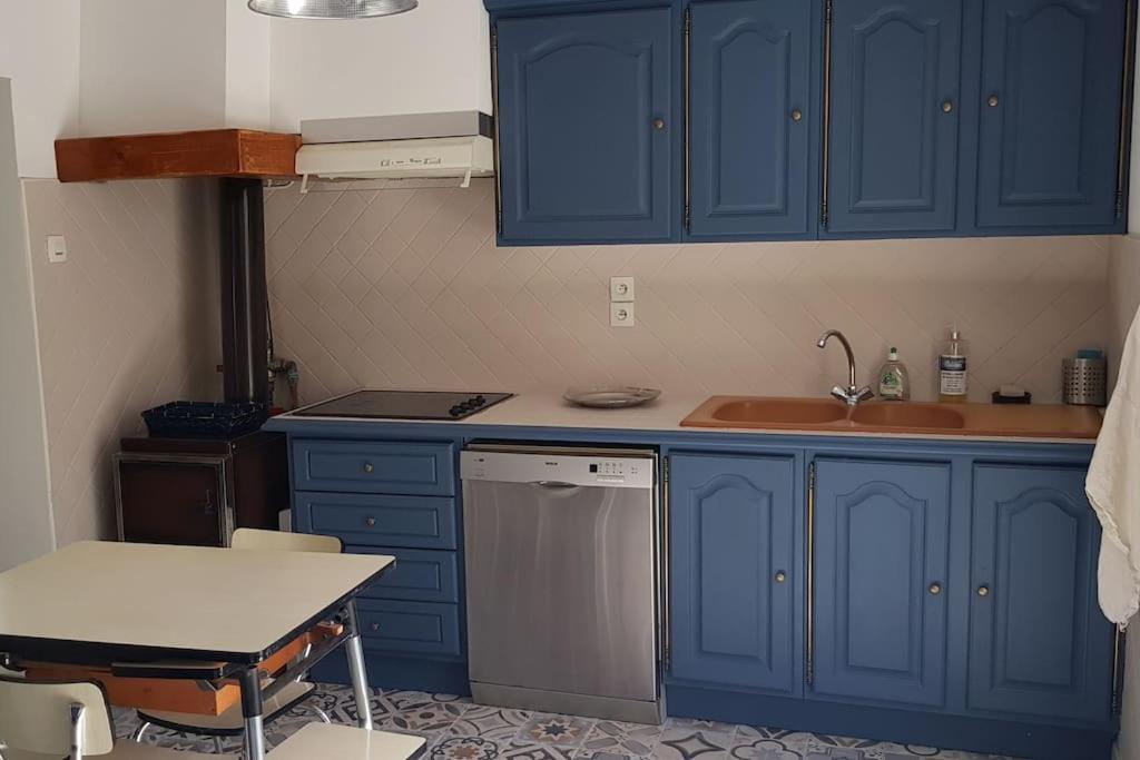 Location Appartement Dans Mas Provencal Monteux Exteriér fotografie