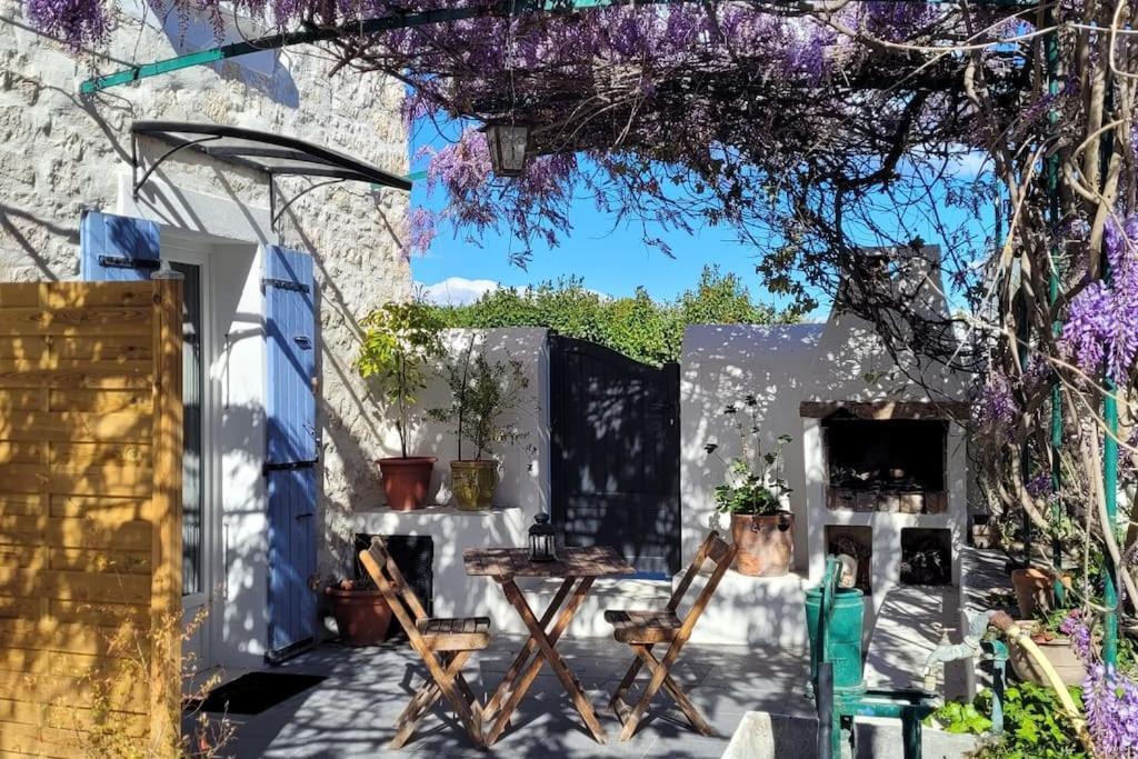 Location Appartement Dans Mas Provencal Monteux Exteriér fotografie