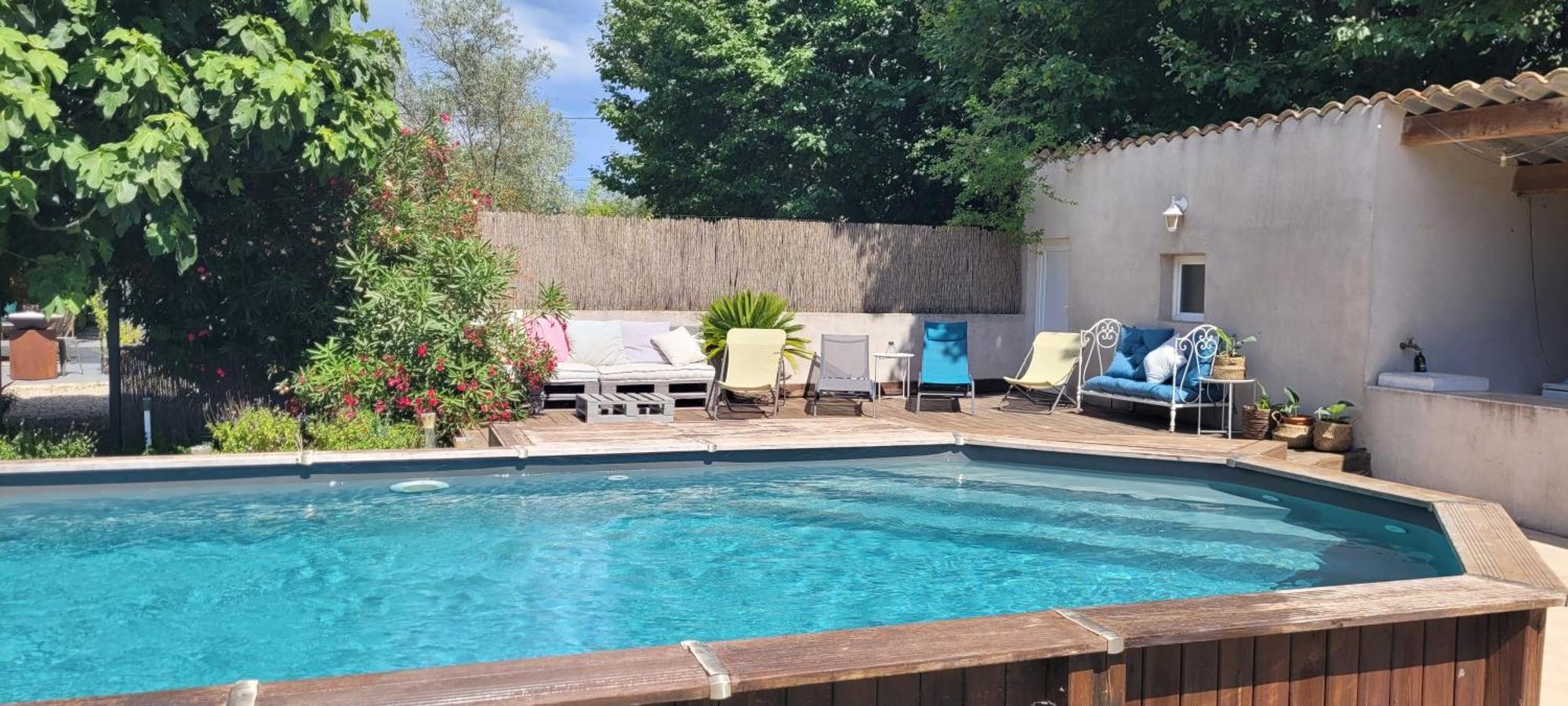 Location Appartement Dans Mas Provencal Monteux Exteriér fotografie